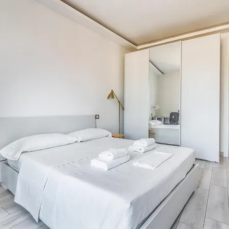 Farini - Lancetti 4 Pax Wi-fi Apartman *